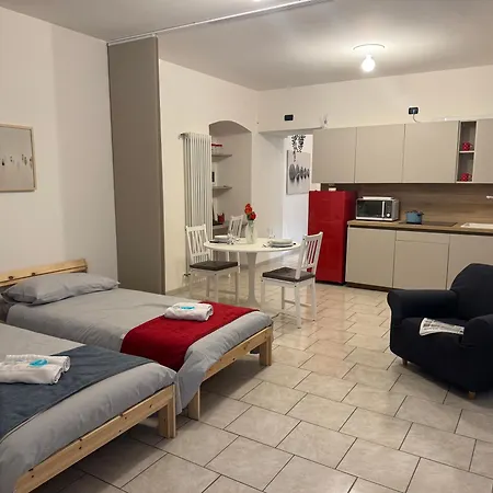 In Bottega Apt1 Lägenhet Bosisio Parini
