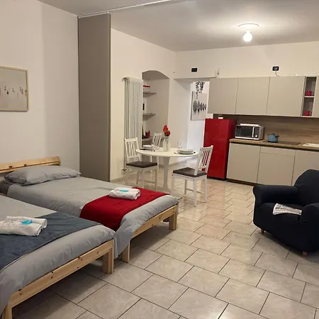 In Bottega Apt1 * Bosisio Parini