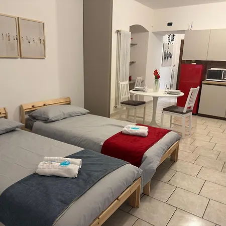 In Bottega Apt1 * Bosisio Parini